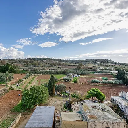 Spacious Penthouse With Hot Tub & Amazing Views By 360 Estates Marsaxlokk
