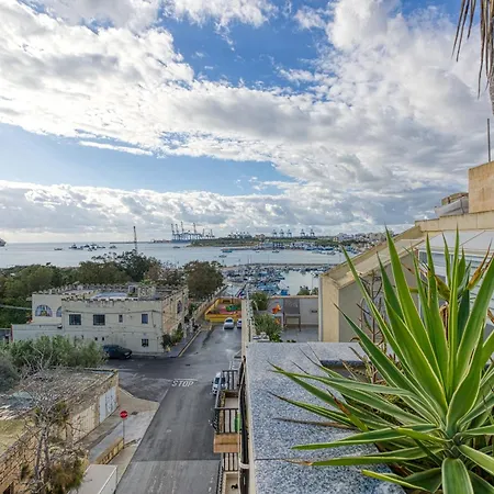 Spacious Penthouse With Hot Tub & Amazing Views By 360 Estates *