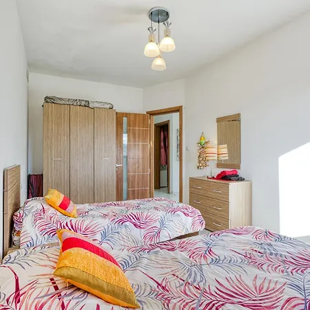 Spacious Penthouse With Hot Tub & Amazing Views By 360 Estates Lejlighed Marsaxlokk