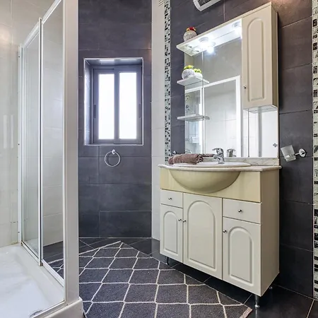 Spacious Penthouse With Hot Tub & Amazing Views By 360 Estates Lejlighed Marsaxlokk