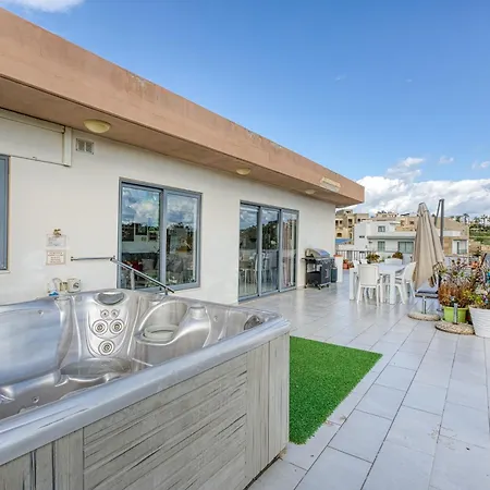 Spacious Penthouse With Hot Tub & Amazing Views By 360 Estates Lejlighed