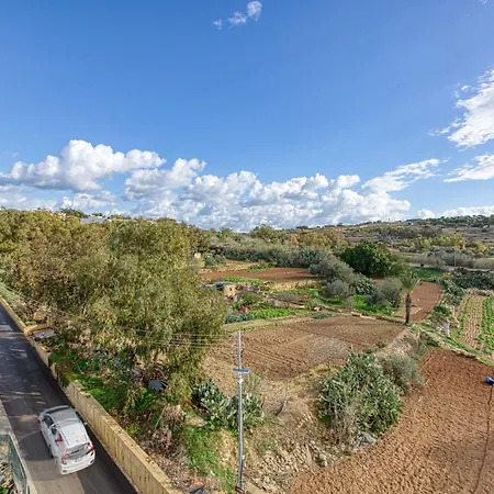 Spacious Penthouse With Hot Tub & Amazing Views By 360 Estates